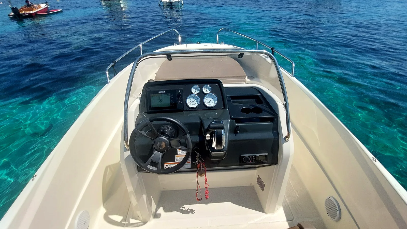 sunsee-detail-console-pilotage-ordinateur_1600x900